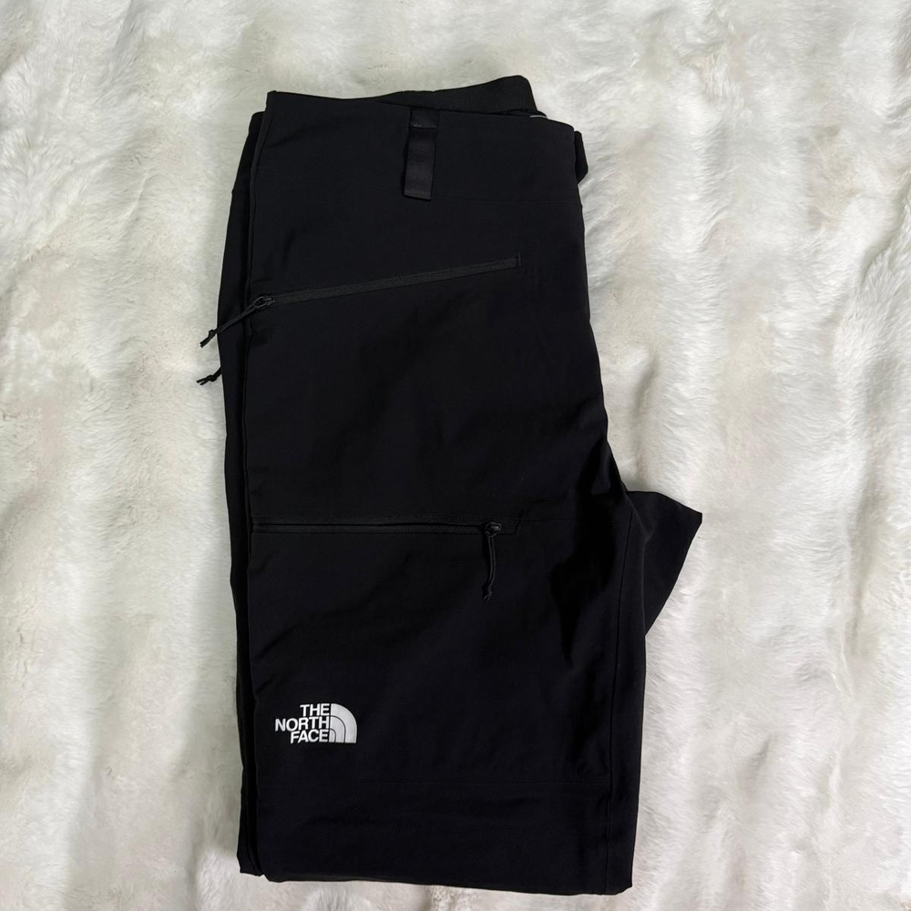 The North Face Black Sweatpants - Picture 2 of 4